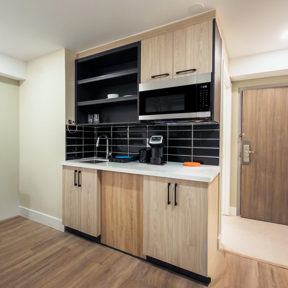 Single and Double size of rooms with Kitchenette